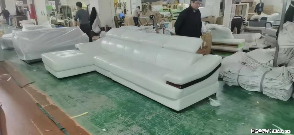 【大厂仿真皮沙发】实木框架,高回弹海绵45密度。全新包装,质量非常好,3.6米右贵妃 - 各类家具 - 居家生活 - 牡丹江分类信息 - 牡丹江28生活网 mdj.28life.com